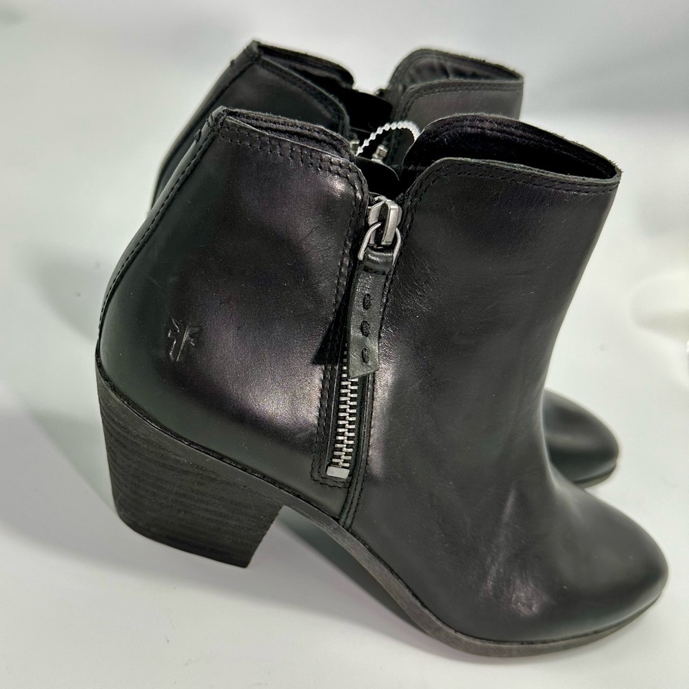 NWOT FRYE Judith black leather ankle bootie size 9.5 - Picture 4 of 6